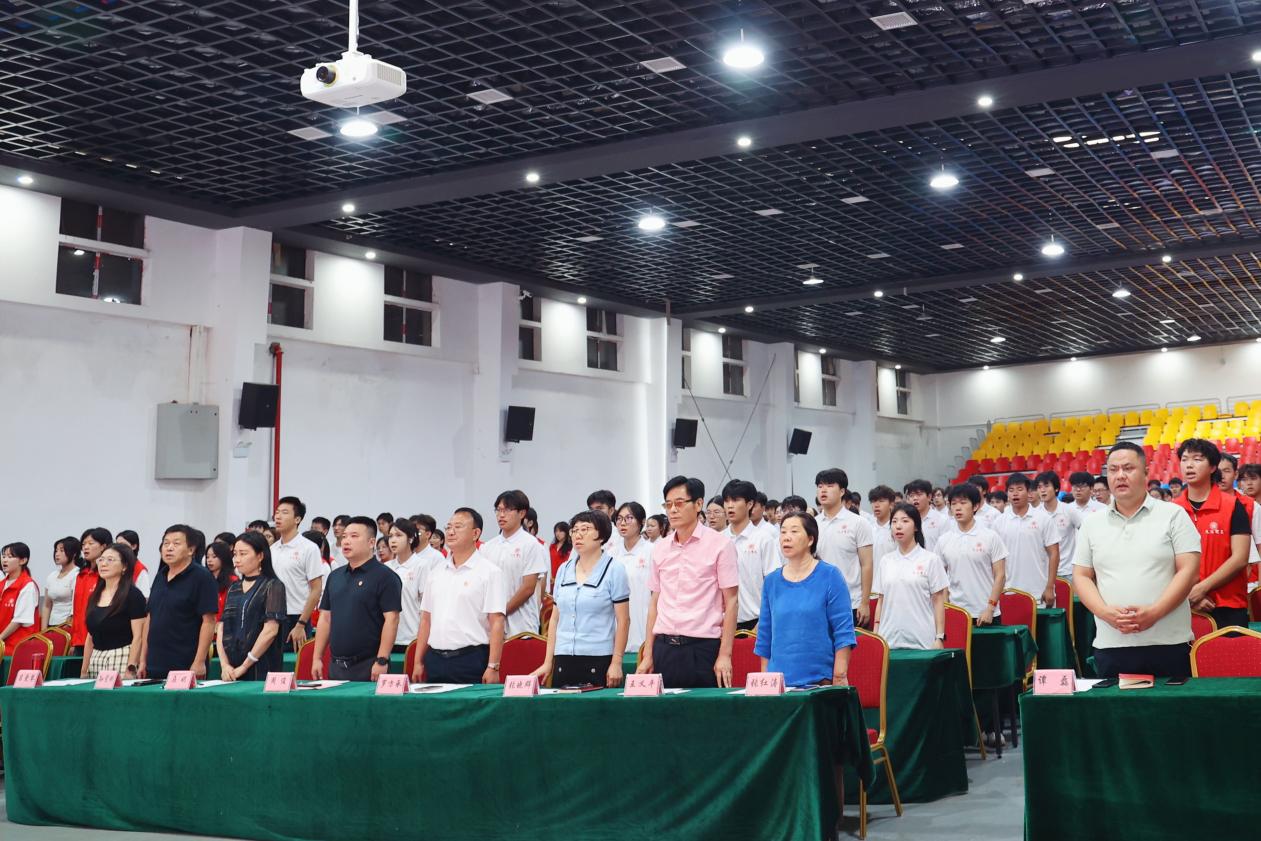 E:/图片视频存档(一星期一清)/2025年图片资料/20250623 三下乡出征仪式/挑/3-.jpg3-