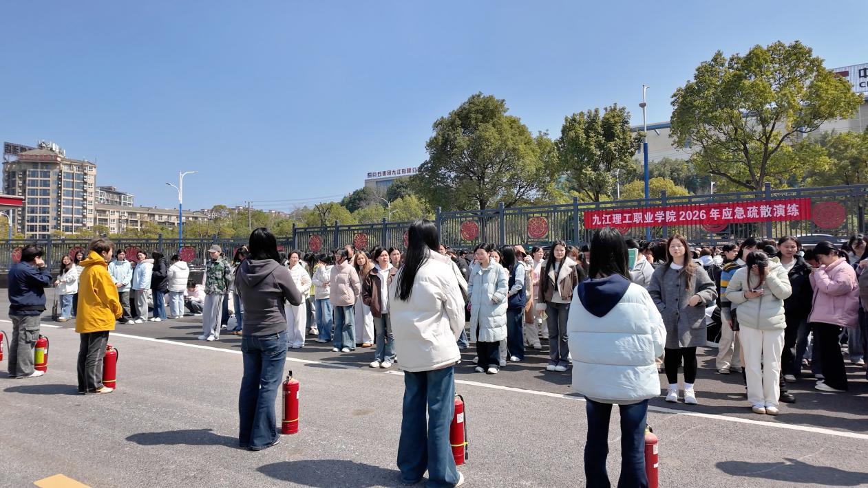 图 (2)